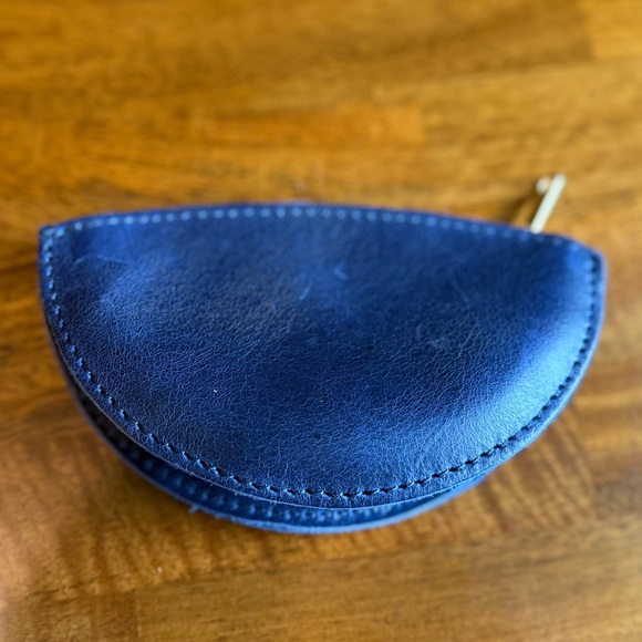 Portland Leather Cowboy Blue Seesaw Pouch - Picture 2 of 4